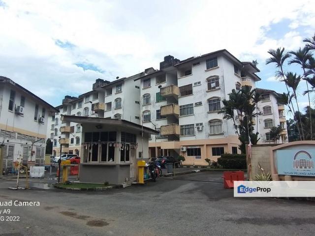 Condominium for sale in Malaka