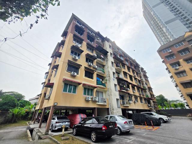 Apartment for sale in Country Heights Damansara, Kuala Lumpur