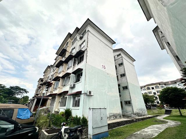 Apartment for sale in Kajang, Langat