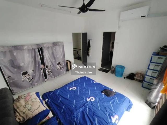 Residential House for sale in Malaka