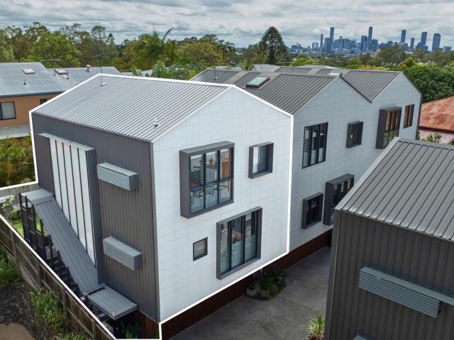 Townhouse for sale in Toombul, Queensland