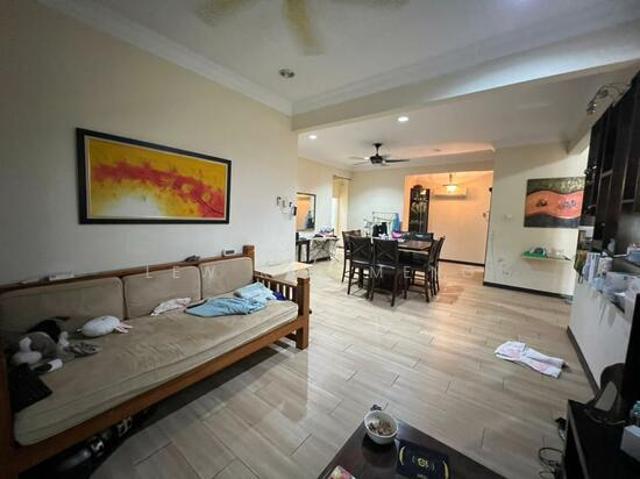 Townhouse for sale in Petaling, Damansara Damai