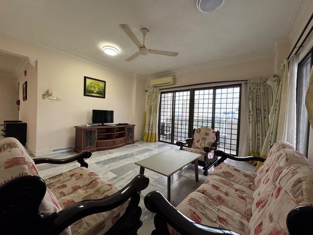 Apartment for sale in Malaka