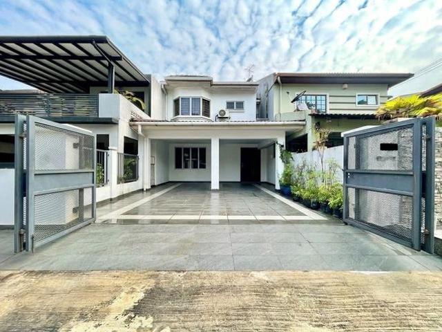 Terraced House for sale in Petaling, Damansara Damai