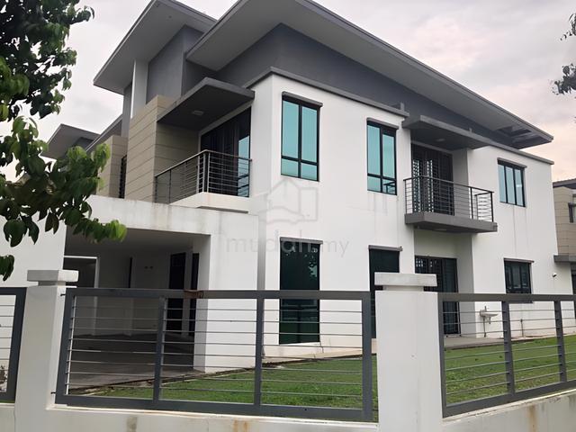Terraced House for sale in Sendayan Village, Negeri Sembilan