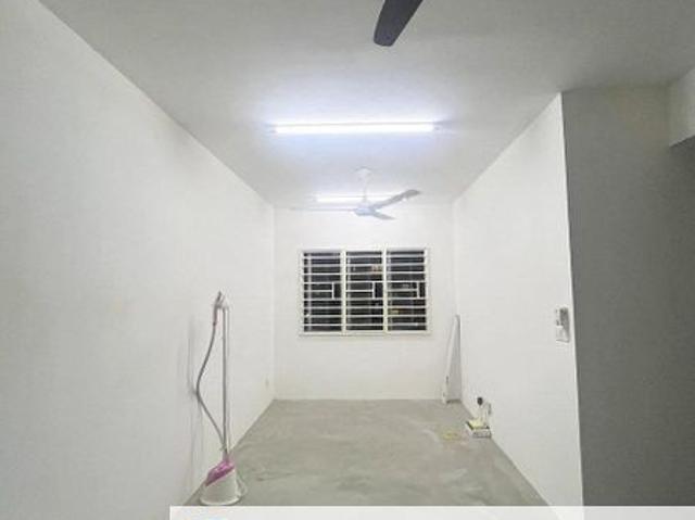 Condominium for sale in Petaling, Alam Impian