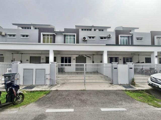Terraced House for sale in Bukit Gambir, Tangkak
