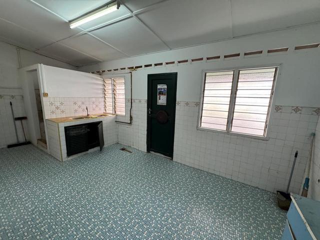 Terraced House for sale in Malaka