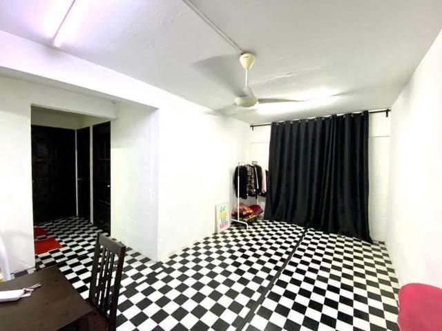 Apartment for sale in Pantai