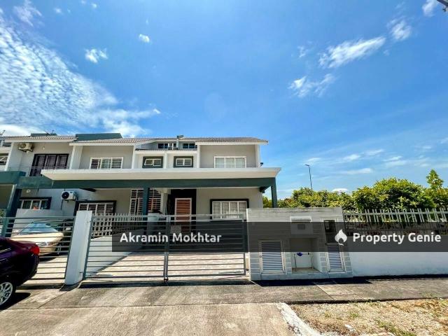 Terraced House for sale in Tanjong Sepat, Selangor
