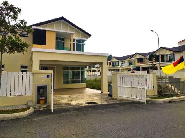 Residential House for sale in Sendayan Village, Negeri Sembilan