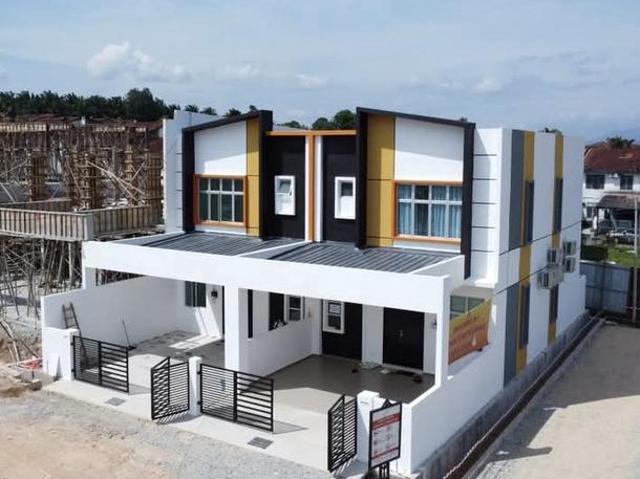 Terraced House for sale in Malaka