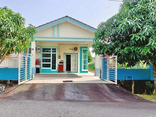 Residential House for sale in Malaka