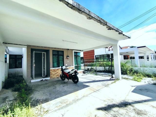 Residential House for sale in Malaka