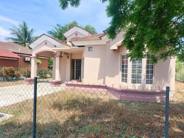 Bungalow for sale in Sepang, Tanjong Sepat