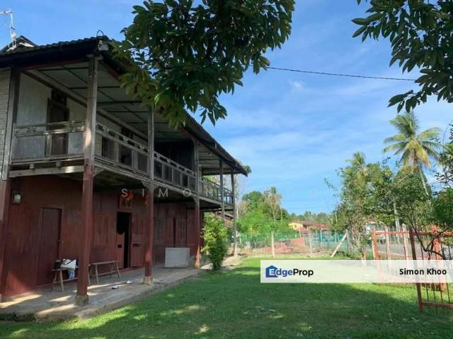 Shop for sale in Malaka