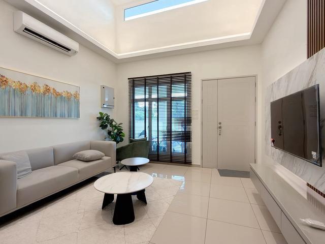 Residential House for sale in Malaka
