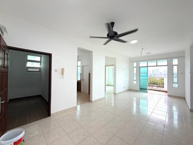 Serviced Residence for sale in Petaling, Damansara Damai