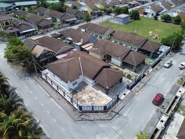 Bungalow for sale in Perak, Lekir