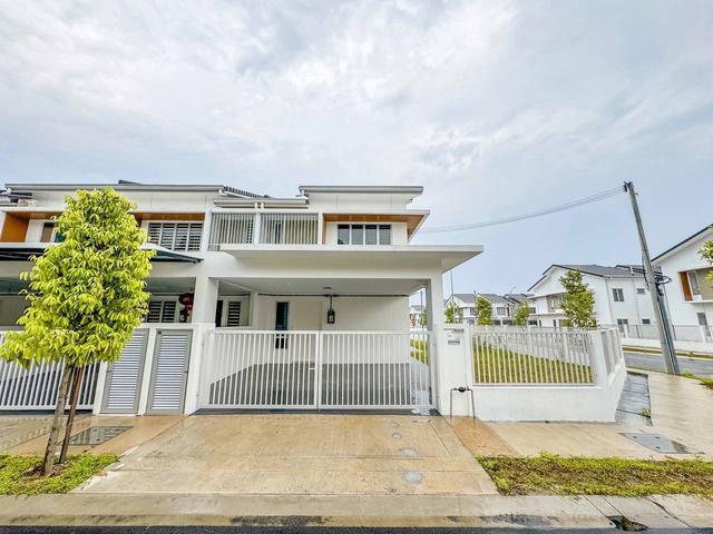 Terraced House for sale in Sendayan Village, Negeri Sembilan
