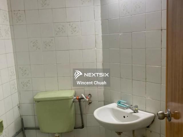 Residential House for sale in Country Heights Damansara, Kuala Lumpur