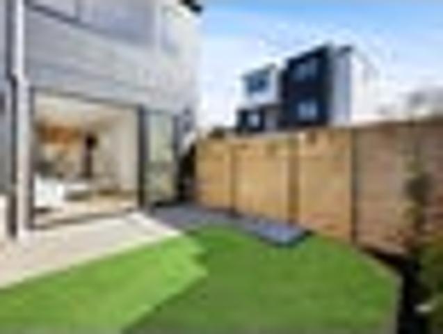 Townhouse for sale in One Tree Hill, Oroua County