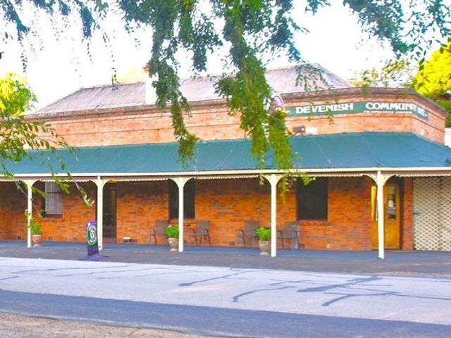 Townhouse for sale in Devenish, Victoria