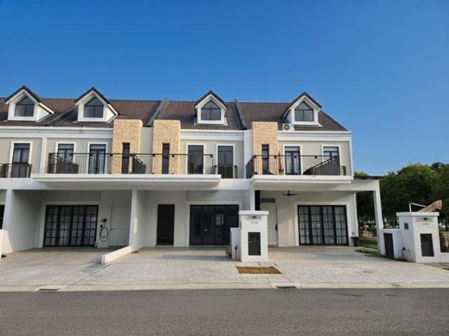 Terraced House for sale in Tanjong Sepat, Selangor