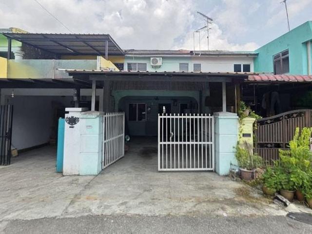 Terraced House for sale in Ulu Tiram, Johor
