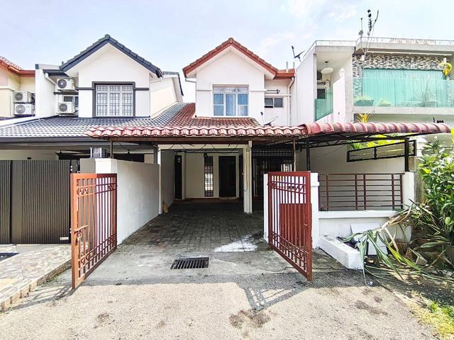 Terraced House for sale in Petaling, Subang Jaya