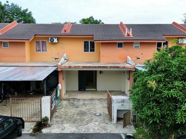 Terraced House for sale in Tanjong Sepat, Selangor