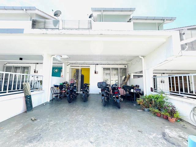Terraced House for sale in Tanjong Sepat, Selangor