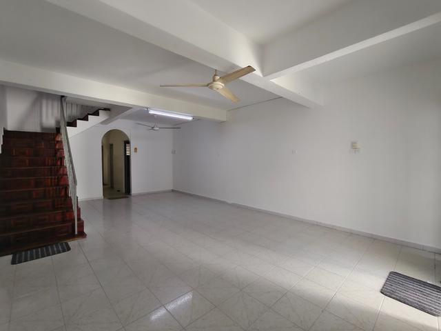 Terraced House for sale in Cheng, Malaka