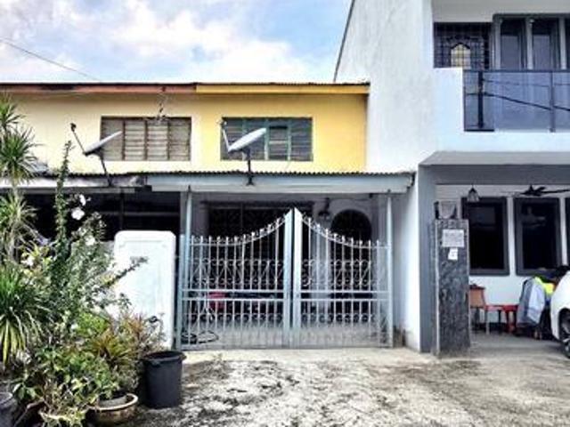 Terraced House for sale in Langat, Selangor