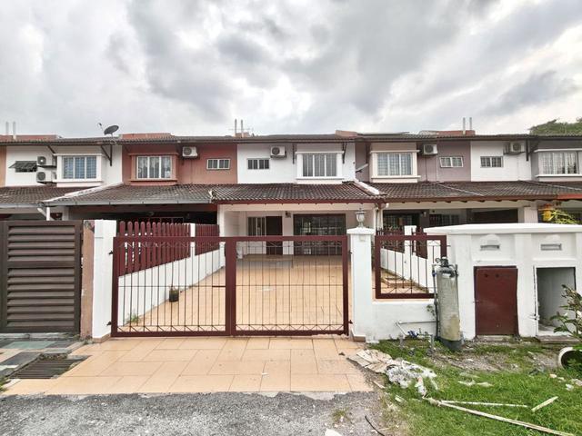 Terraced House for sale in Petaling, Subang Jaya