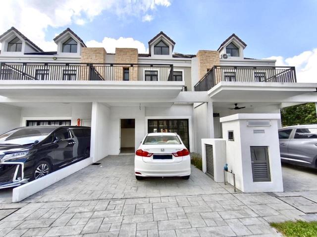 Terraced House for sale in Tanjong Sepat, Selangor