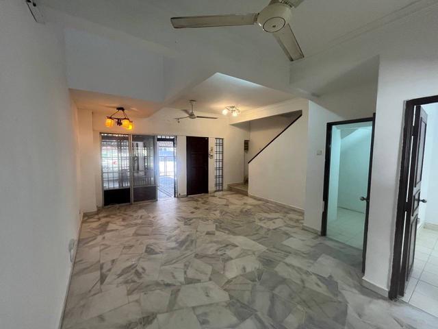 Terraced House for sale in Petaling, Subang Jaya