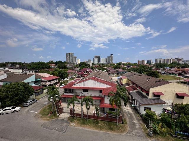 Apartment for sale in Malaka