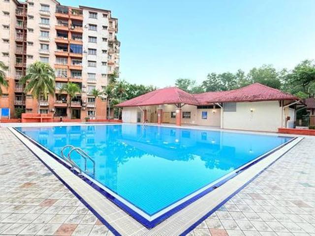 Condominium for sale in Petaling, Alam Impian