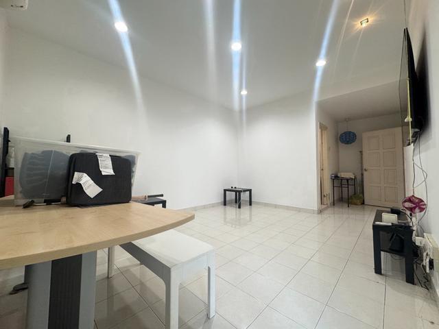 Terraced House for sale in Seri Kembangan, Majlis Bandaraya Subang Jaya