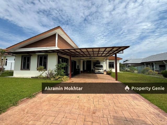 Bungalow for sale in Sendayan Village, Negeri Sembilan