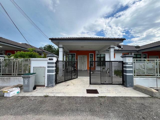 Residential House for sale in Malaka