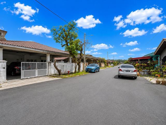Residential House for sale in Malaka