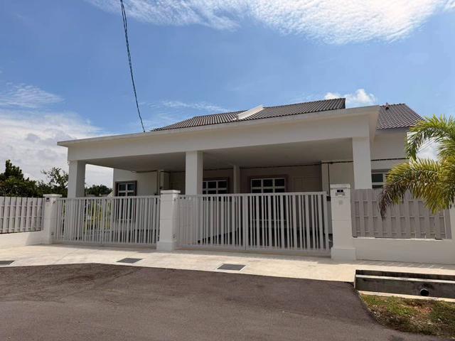 Residential House for sale in Malaka
