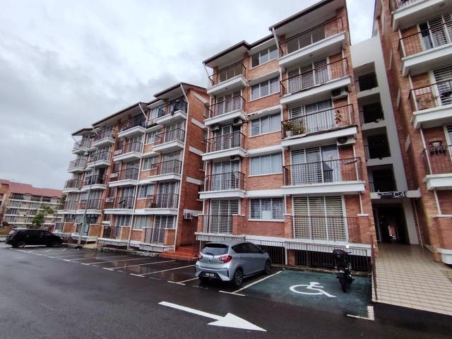 Apartment for sale in Kajang, Langat