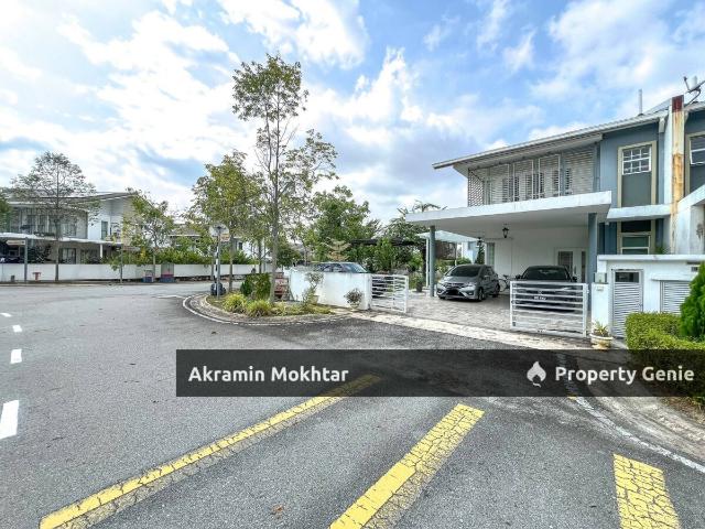 Terraced House for sale in Kompleks KLIA, Seremban