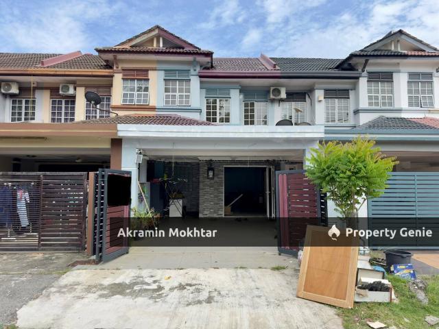 Terraced House for sale in Petaling, Tanjong Sepat