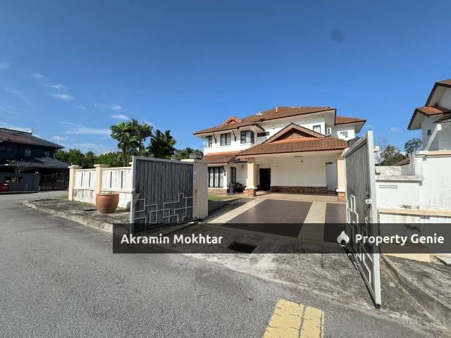 Bungalow for sale in Sendayan Village, Negeri Sembilan