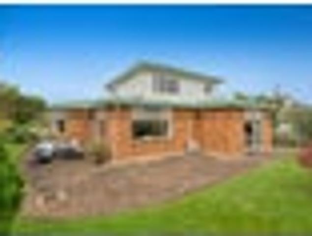 House for sale in Sunnynook