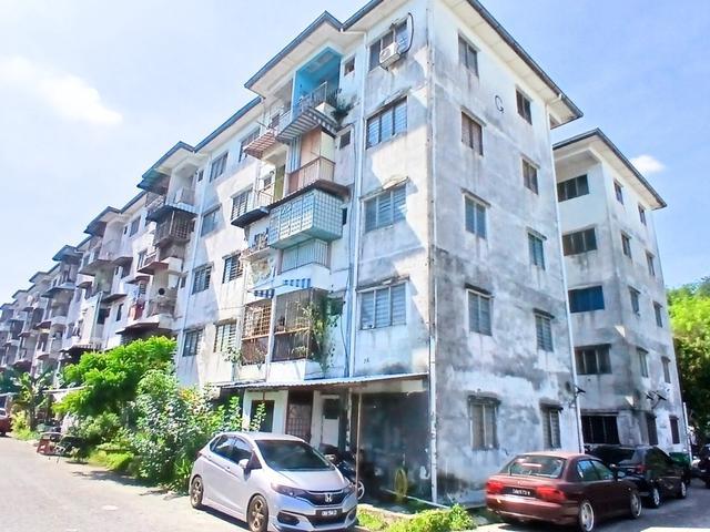Flat for sale in Kajang, Langat